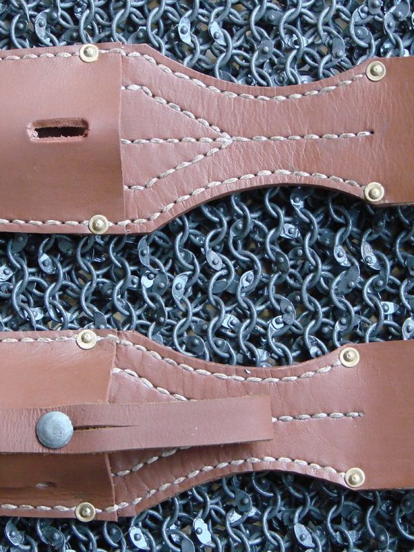 DSC-L109 SWORD HOLDER