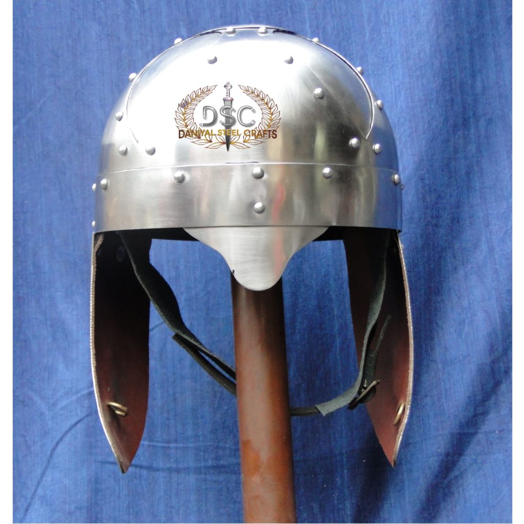 DSC H127 ROMAN HELMET Daniyal Steel Crafts